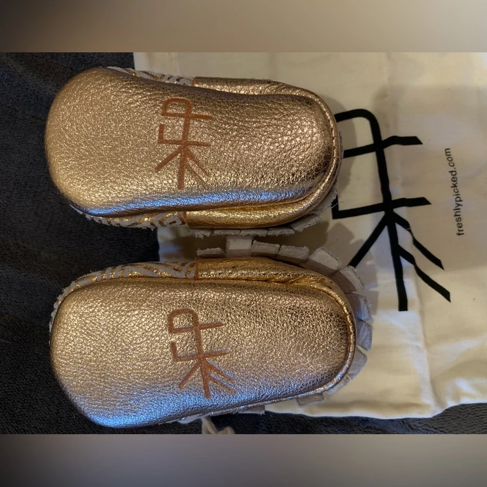 NWT Freshly Picked New York Moccs